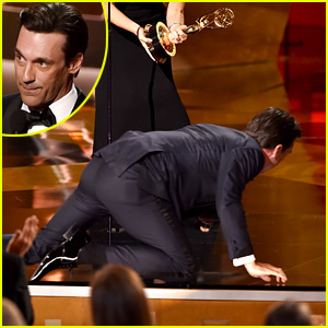 This man could crawl right into my world. Jon Hamm
